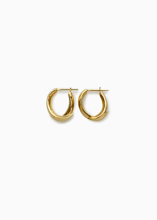 passer gold pierced earrings